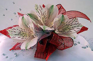 WHITE MINI ALSTROMERIA CORSAGE WITH SILVER PEARLS CORSAGE